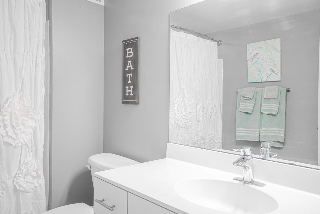 2br Furnished In Downtown Apts *